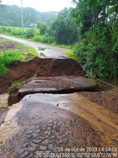 Prefeitura De Virmond registra inÃºmeros pontos crÃ­ticos, causados pelas chuvas